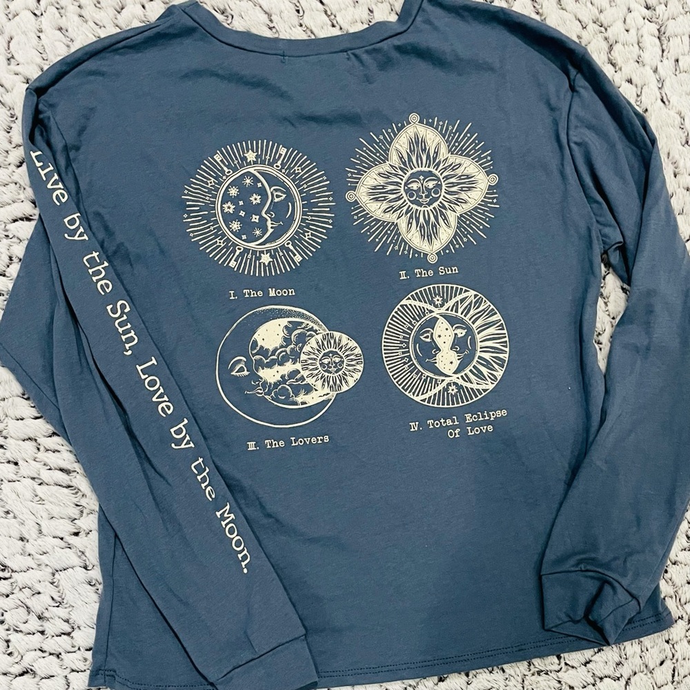 French Pastry Long Sleeve Tee. XS